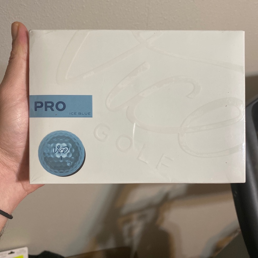 Vice Pro ice blue golf balls